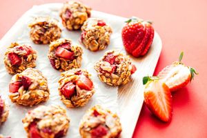 oatmeal chia seed cookies with strawberry and banana