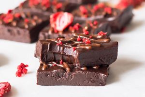 valentine's day desserts chocolate peanut butter fudge