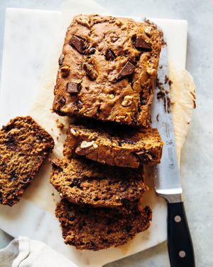 Zucchini Bread Recipe with walnuts and chocolate