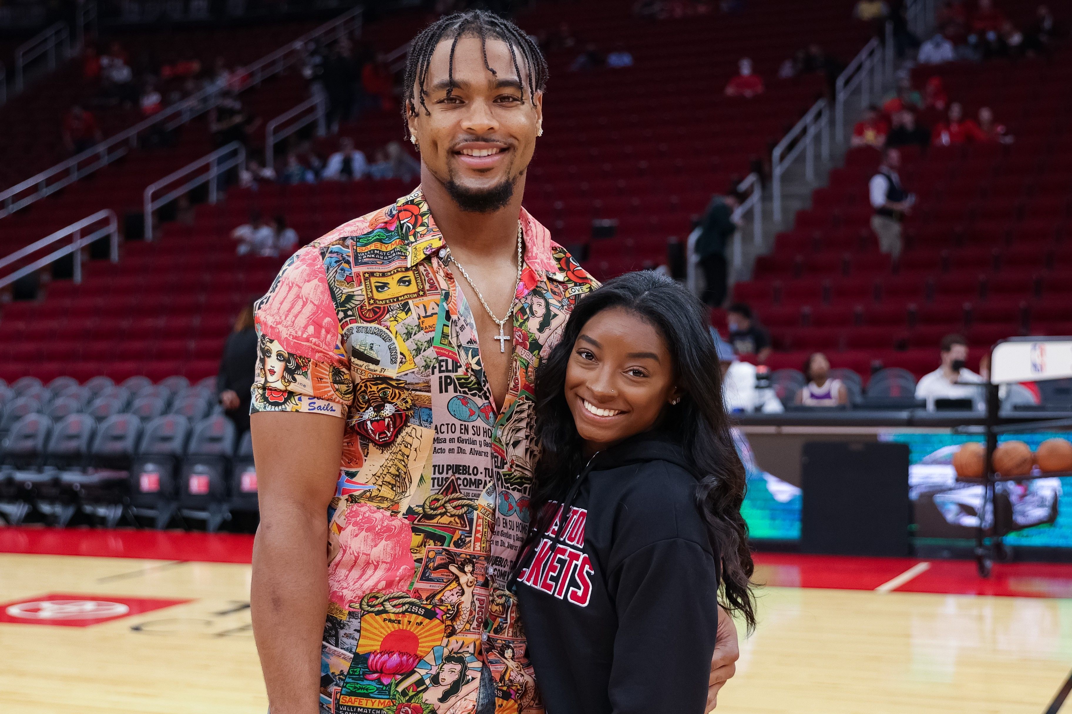 simone biles and jonathan owens 