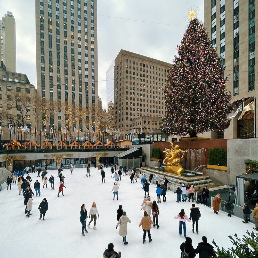 christmas in new york ice skating at rockefeller center