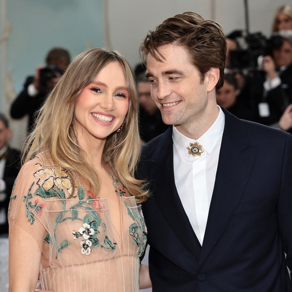 suki waterhouse robert pattinson married rumors