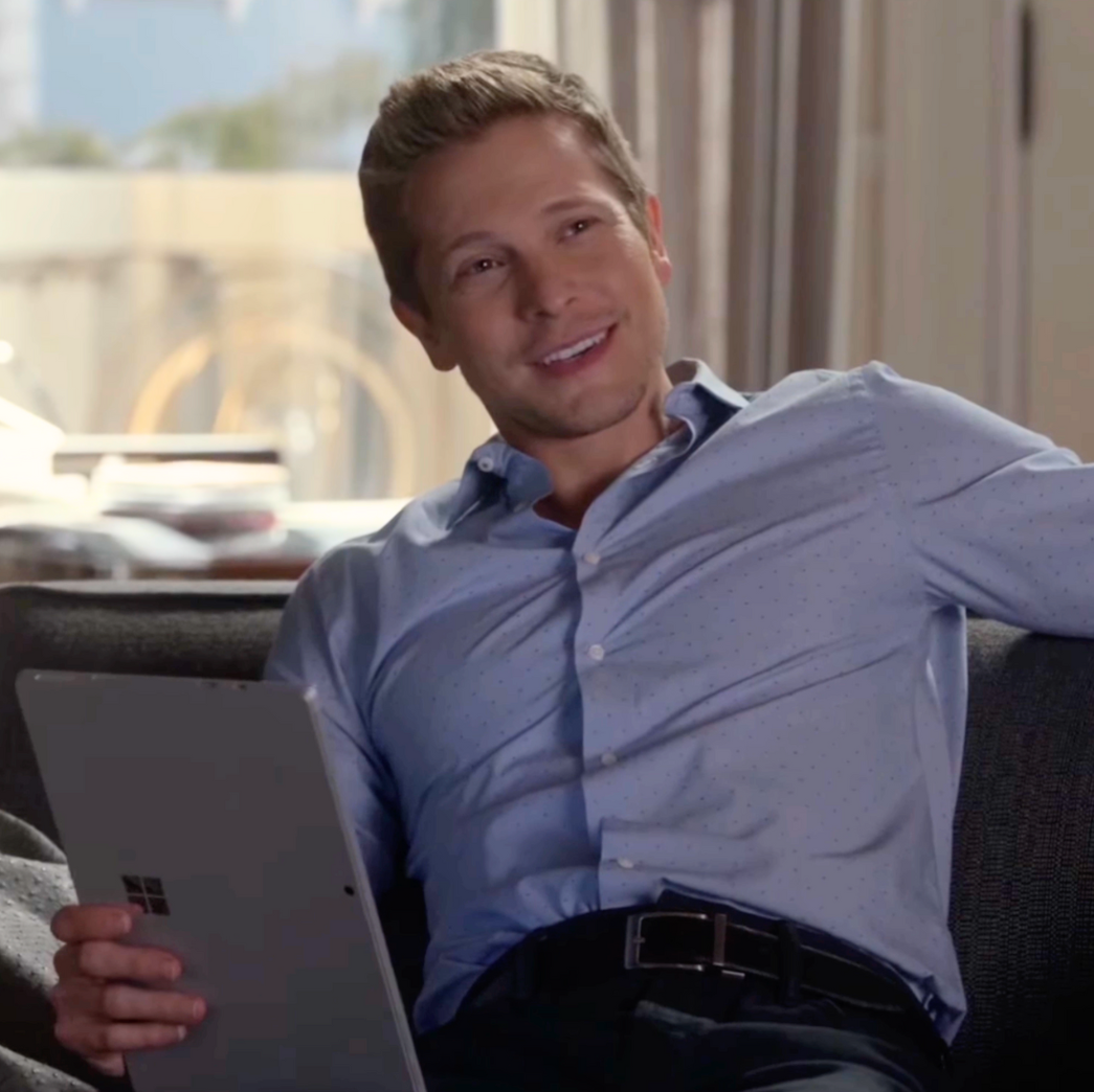 logan huntzberger matt czuchry