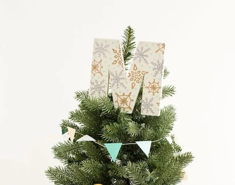 The 25 Best Christmas Tree Topper Ideas You Can Buy or DIY - Brit + Co