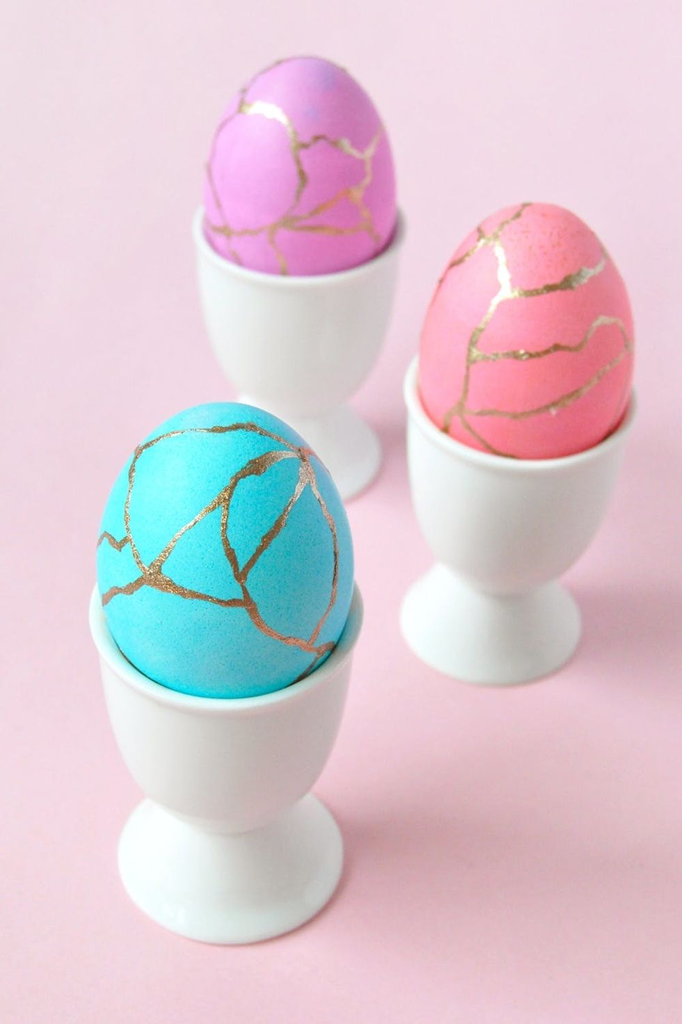 Add a Pop of Gold to Easter With These DIY Kintsugi-Inspired Eggs ...