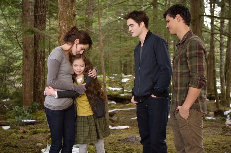 kristen stewart mackenzie foy robert pattinson taylor lautner twilight series