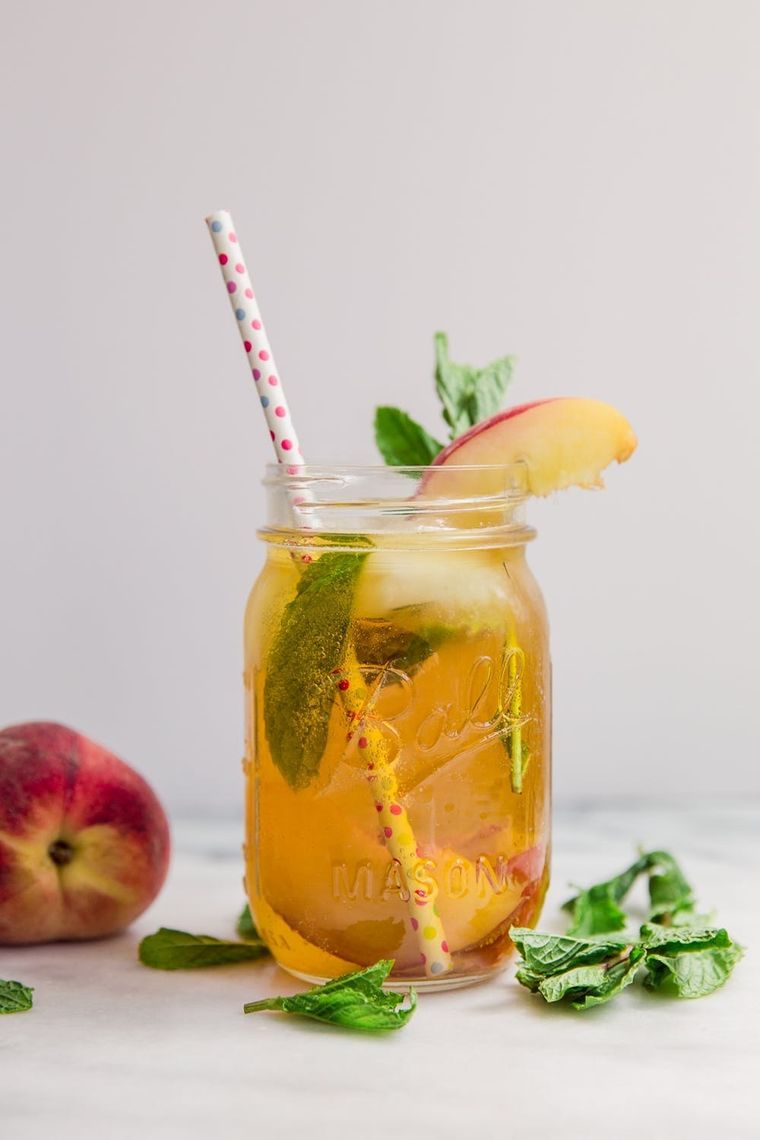 20 Mason Jar Cocktails Everyone Needs To Make This Spring