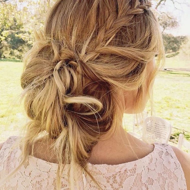 Hey, Look--A New Lauren Conrad Hairdo To Discuss! (Is It Too Bridal?)
