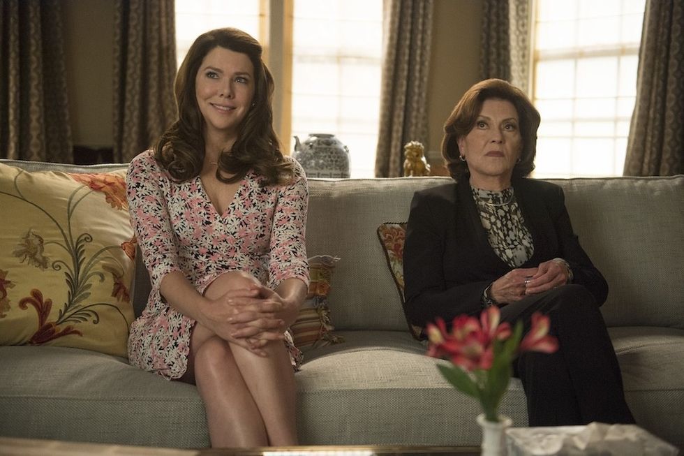 Lauren Graham's Sweet Gilmore Girls Reunion - Brit + Co