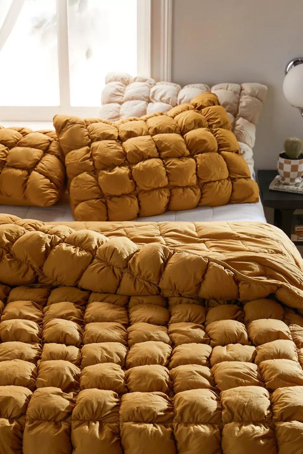 Marshmallow Puff Comforter cozy bedding