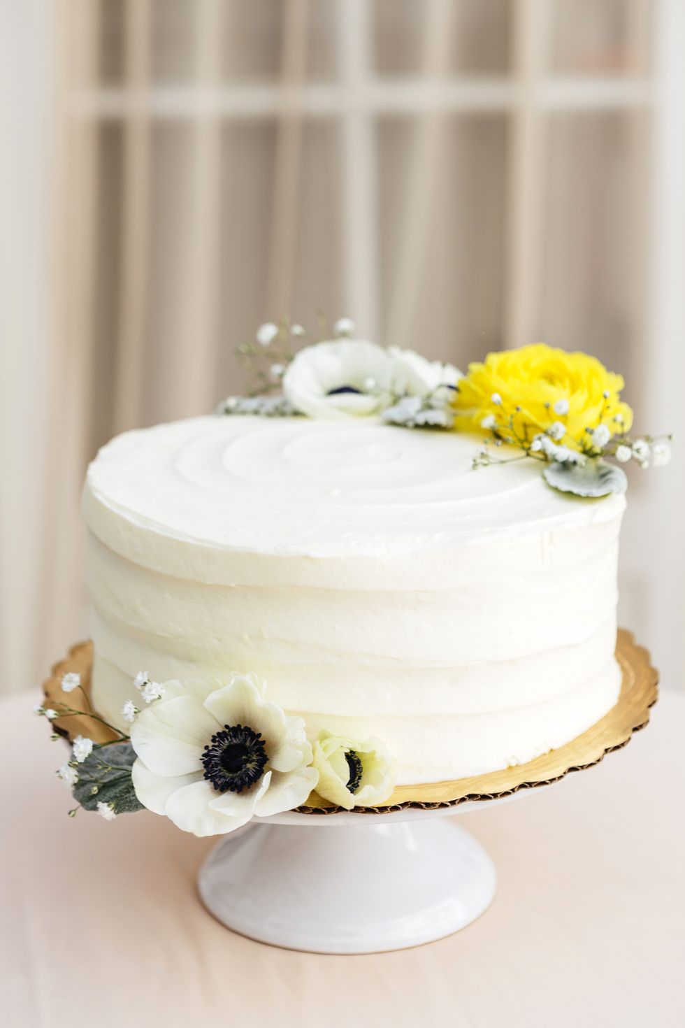 minimalist cake decorating ideas