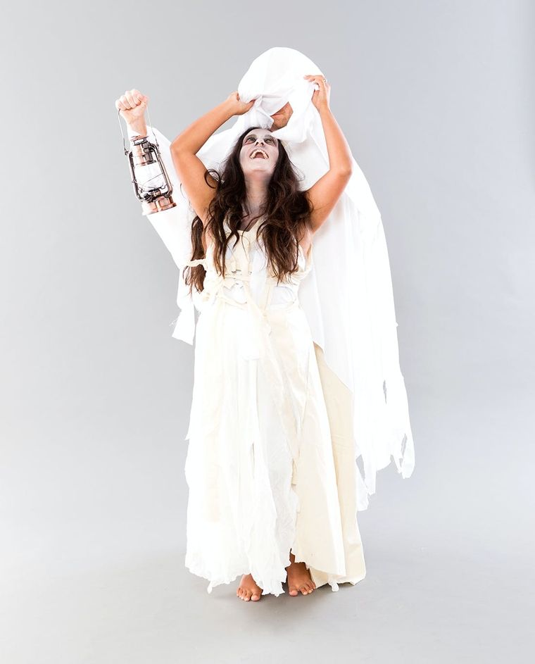 Diy Sexy Mummy Costume Turn Heads This Halloween With These Step By Step Instructions 3223