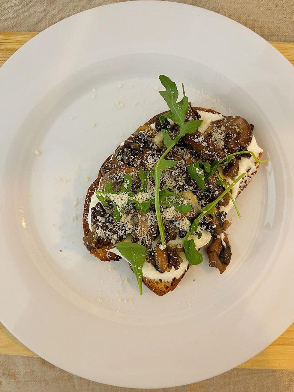 mushroom toast