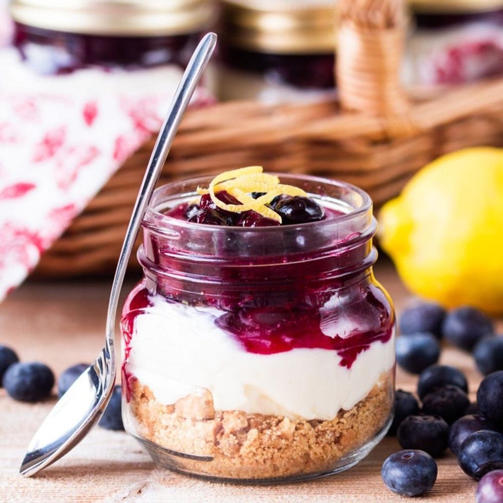 No-Bake Mason Jar Cheesecakes