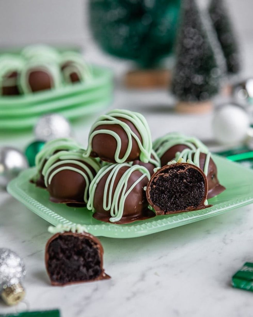 No-Bake Oreo Mint Truffles