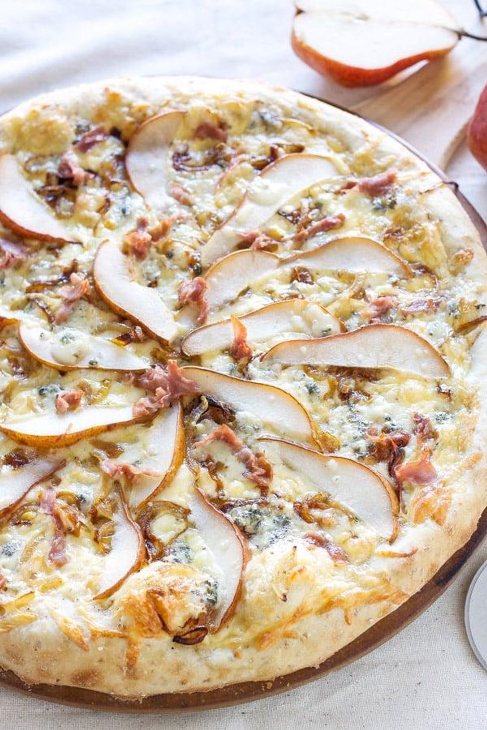 Pears, Prosciutto and Gorgonzola Pizza