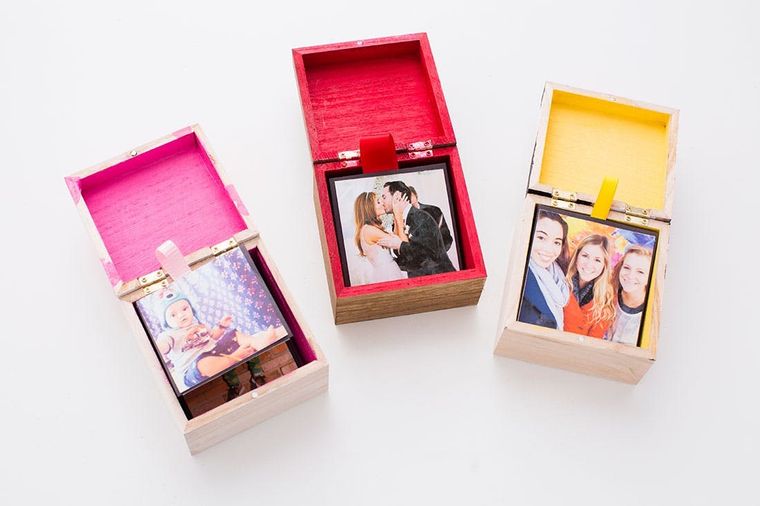 Personalised Photo Strip Popup Gift Box with Printed Pictures – 8