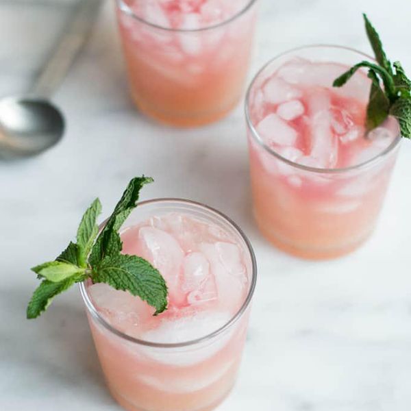 35 Easy Mixed Drinks Anyone Can Master I Taste of Home