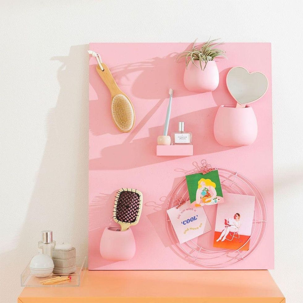 pink stylish diy shelf for knickknacks