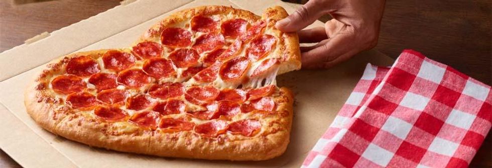 pizza hut heart pizza