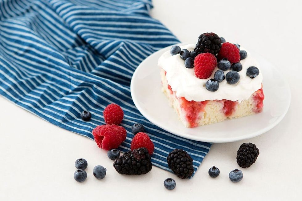 How to Make a Patriotic 4th of July Poke Cake - Brit + Co