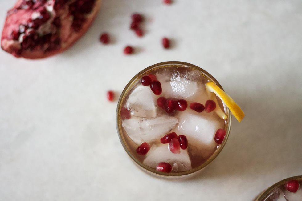 pomegranate ginger beer cocktail