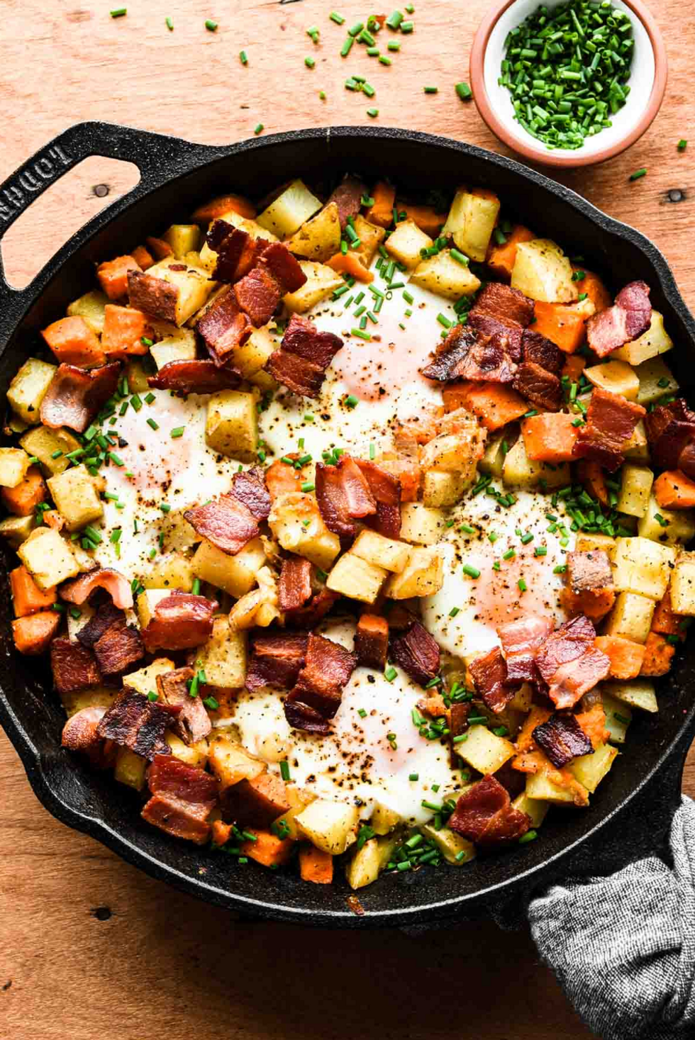 Potato, Egg and Bacon Breakfast Skillet