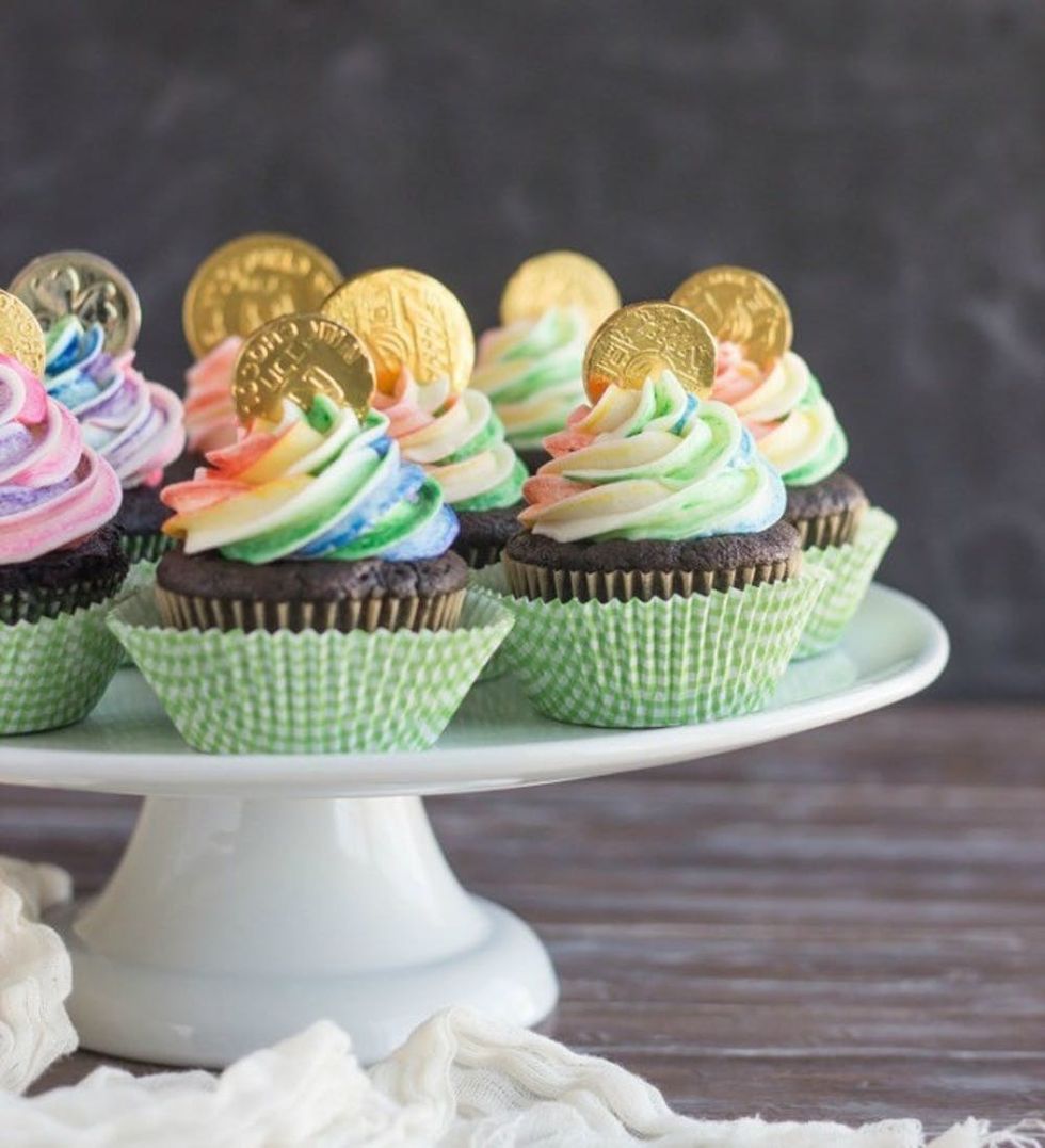 Rainbow cupcakes