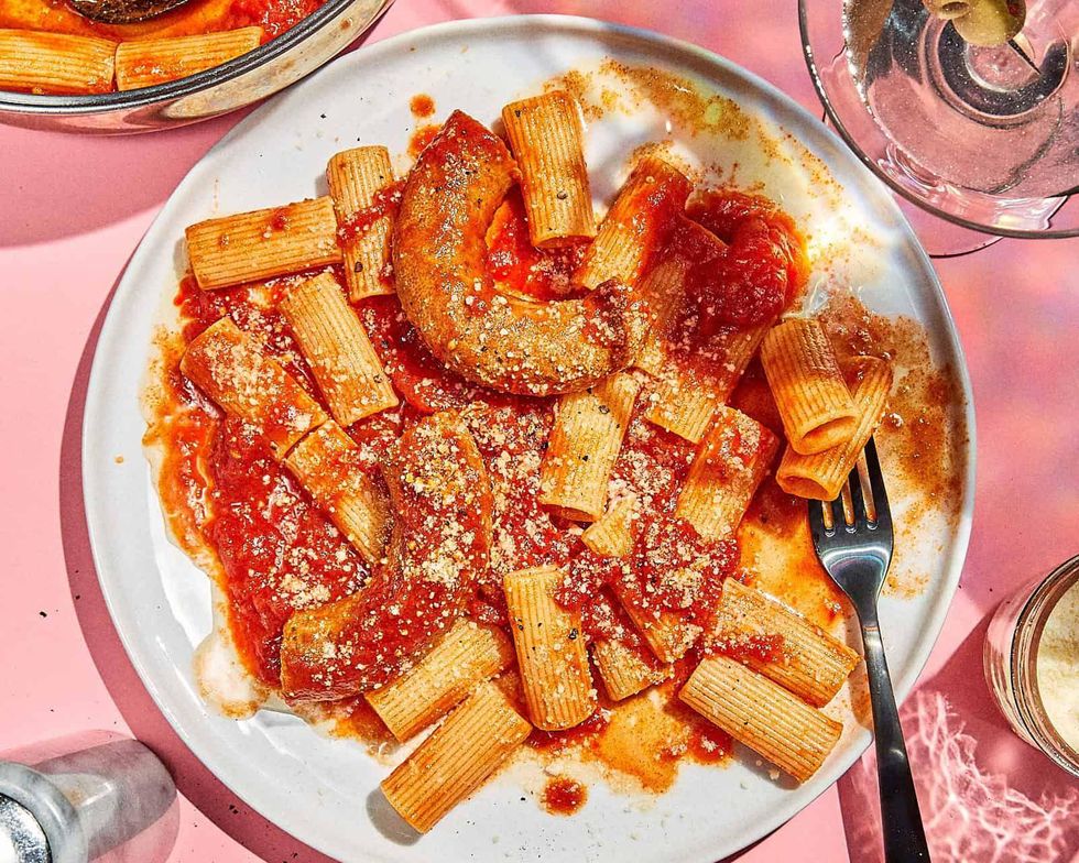 red sauce sausage rigatoni