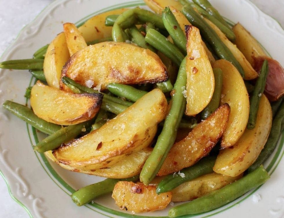 roasted potatoes and green beans meal