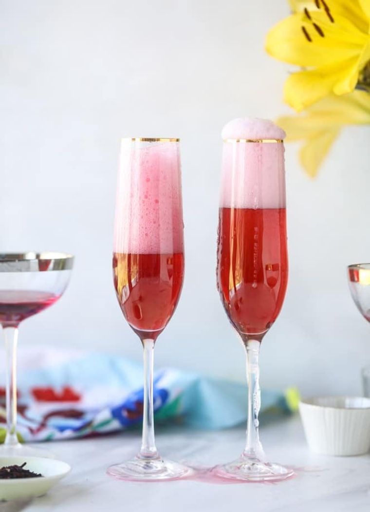 https://www.brit.co/media-library/ros-u00e9-hibiscus-mimosas.jpg?id=20911661&width=760&quality=90