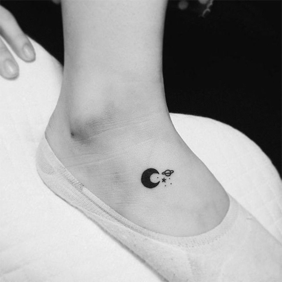 16 Tiny Foot Tattoos You’ll Be Obsessing Over - Brit + Co