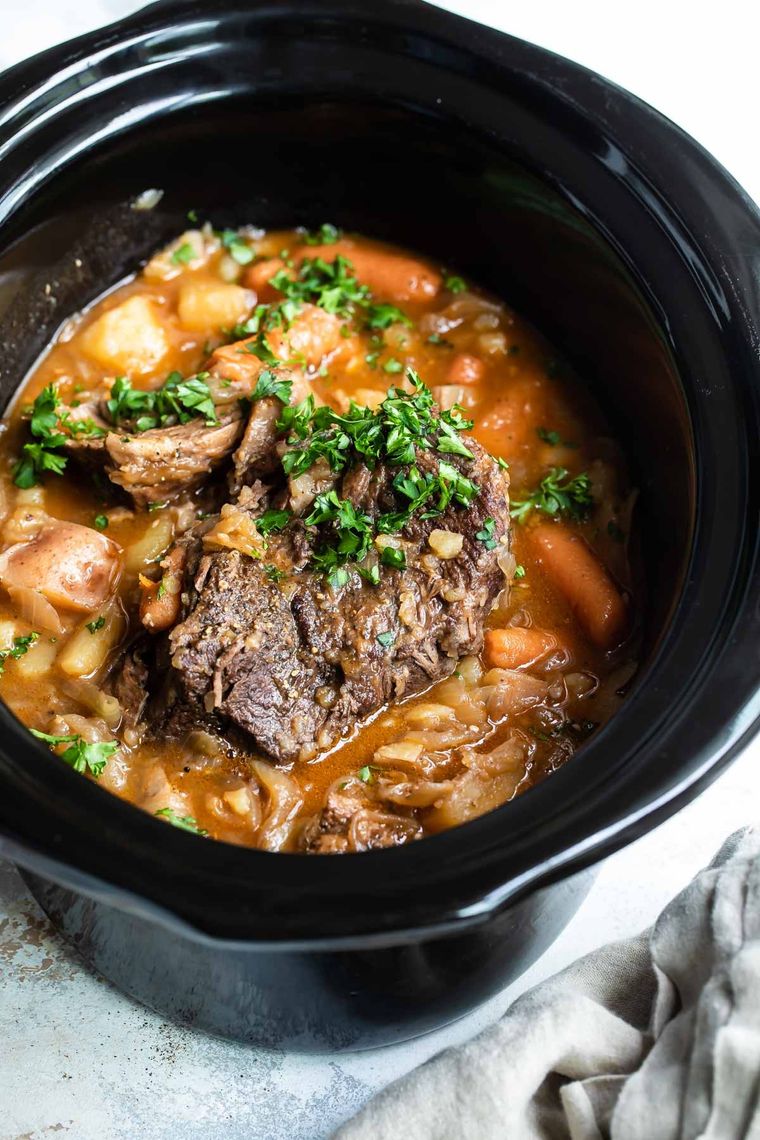 The Best Slow Cooker of 2022 for Soups, Braises, Dips, and More