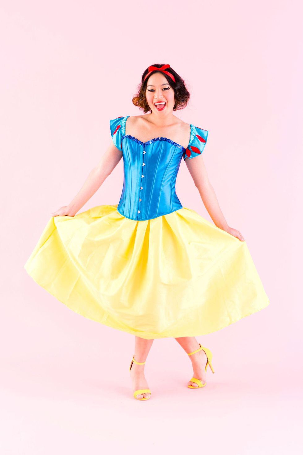 Snow White Halloween costume