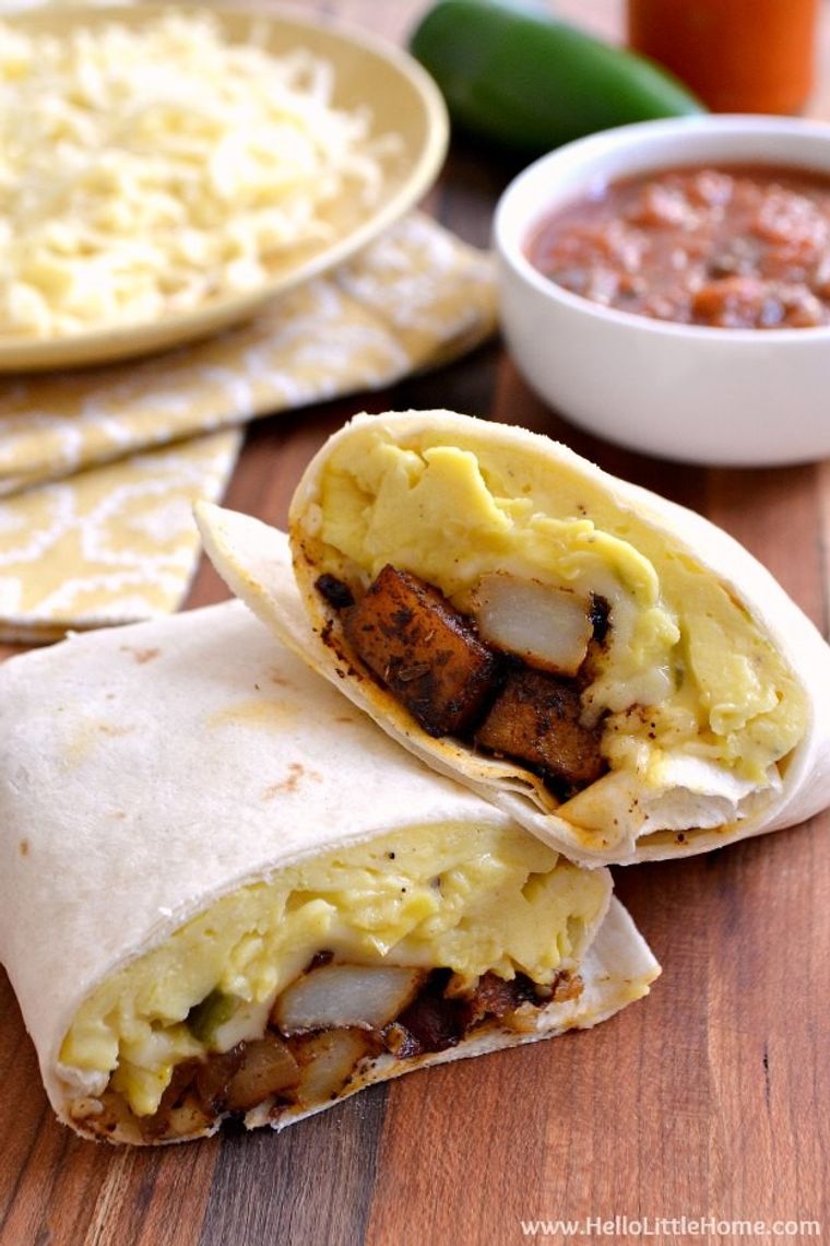 Southwest Breakfast Burrito - FeelGoodFoodie