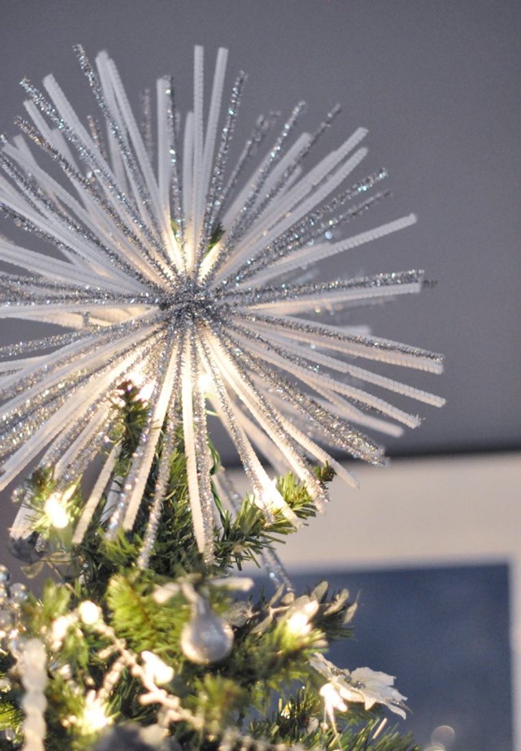 The 25 Best Christmas Tree Topper Ideas You Can Buy or DIY - Brit + Co