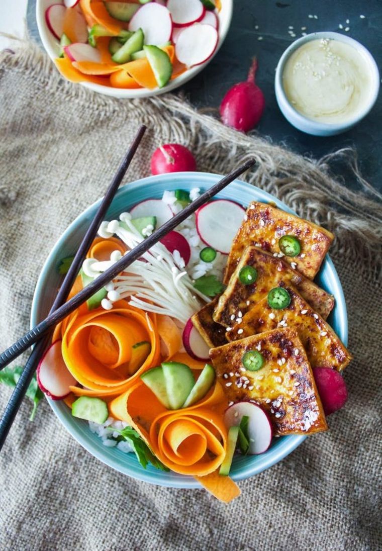 https://www.brit.co/media-library/sticky-soy-b-u00e1nh-m-u00ec-bowls-with-quick-pickles-and-toasted-sesame-tahini.jpg?id=21511687&width=760&quality=90