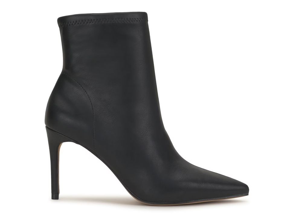 27 Sleek Black Boots To Bear The Winter Cold In Style - Brit + Co