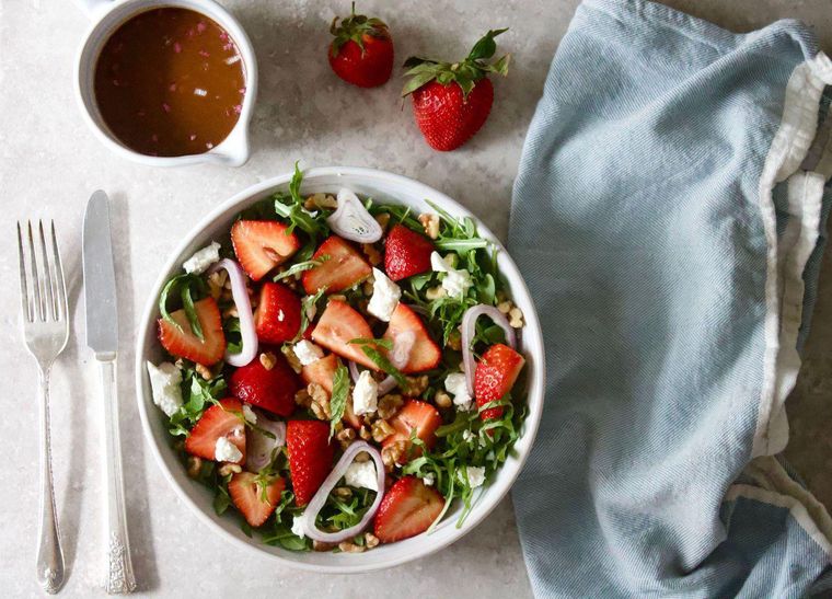 https://www.brit.co/media-library/strawberry-arugula-walnut-salad.jpg?id=29624940&width=760&quality=90