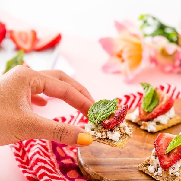 https://www.brit.co/media-library/strawberry-bites-are-one-of-the-best-finger-foods-for-parties.jpg?id=33235219&width=600&height=600&quality=90&coordinates=37%2C0%2C38%2C0