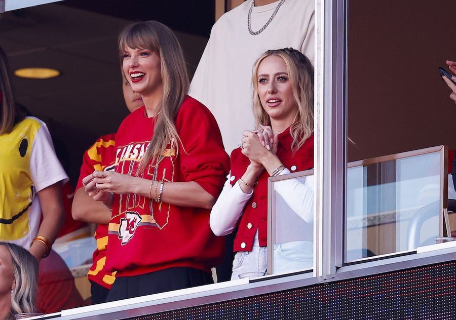 taylor swift brittany mahomes