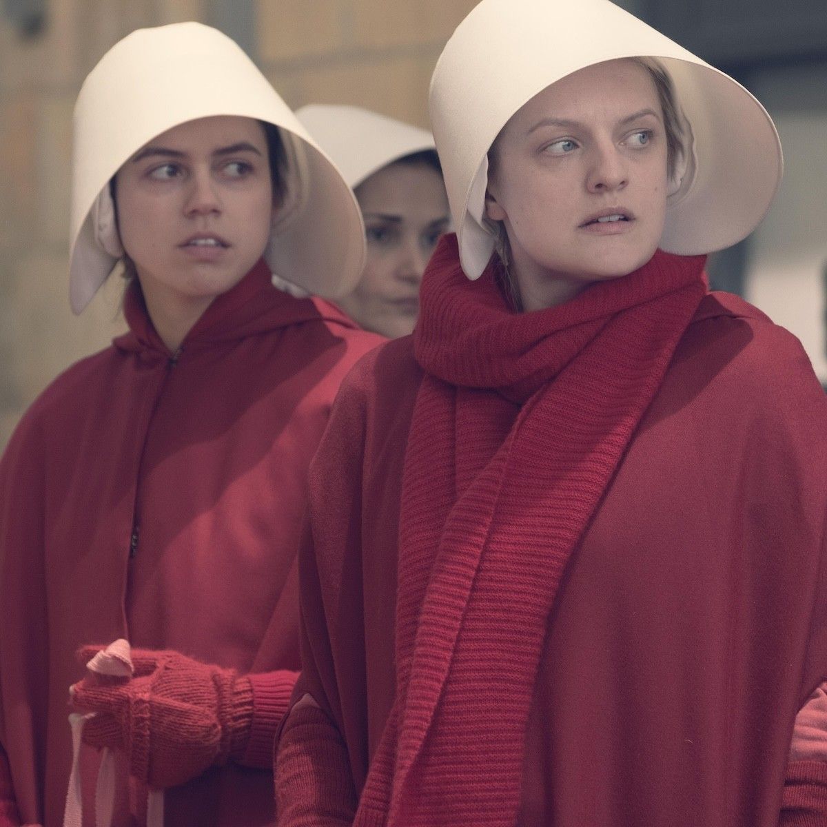 the handmaid's tale season 6 elisabeth moss