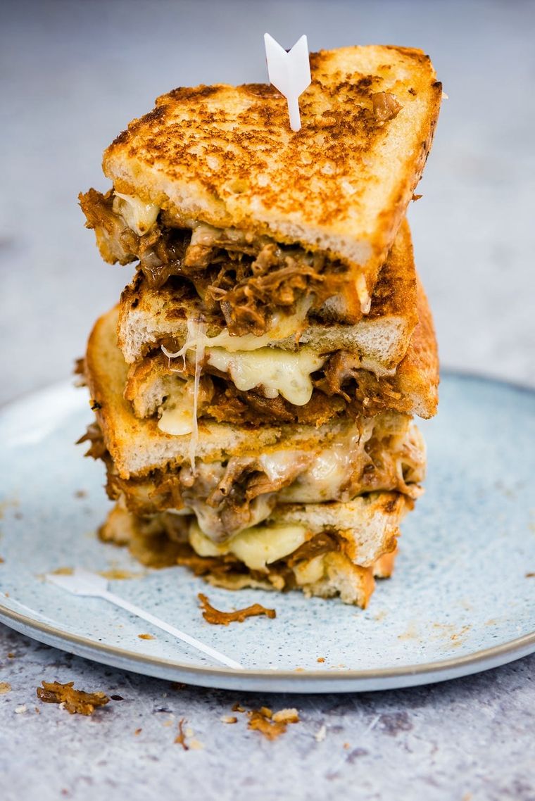 Pulled pork grilled cheese sandwich - chili & tonic