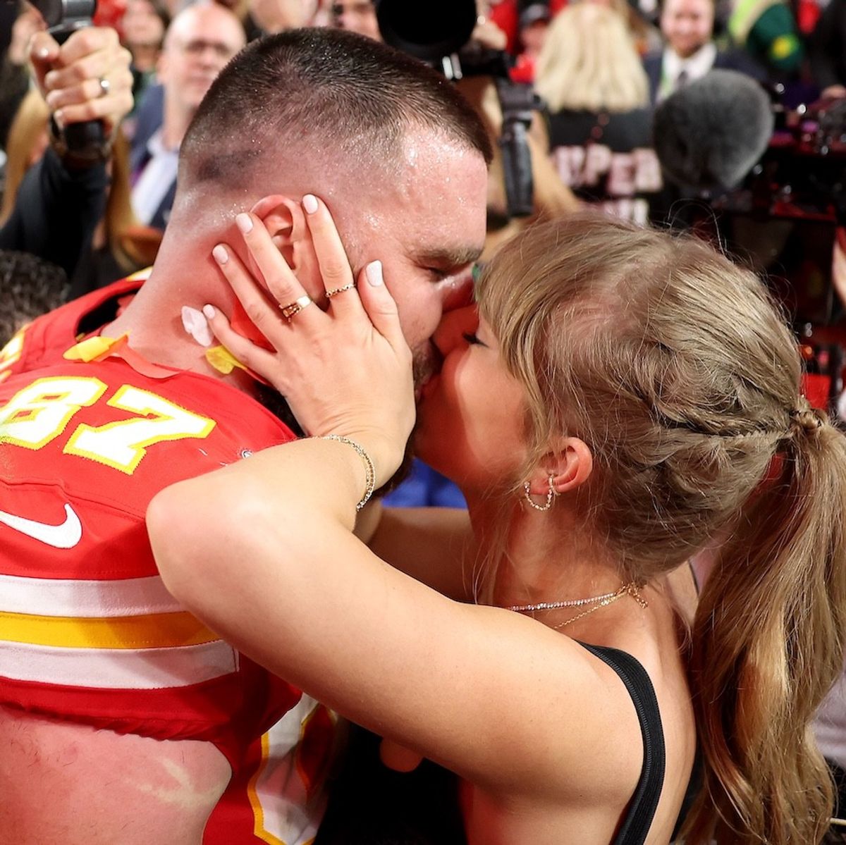 travis kelce taylor swift wedding rumors