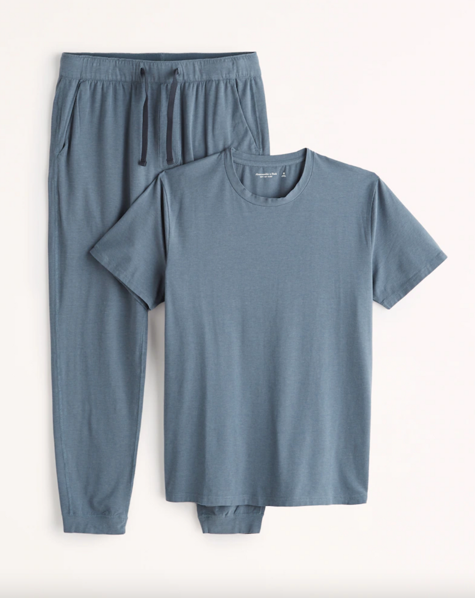 \u200bAbercrombie & Fitch Jogger Sleep Set