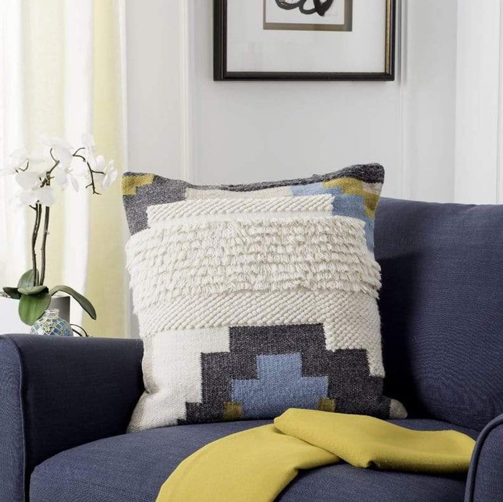 \u200bKalinda Toss Pillow