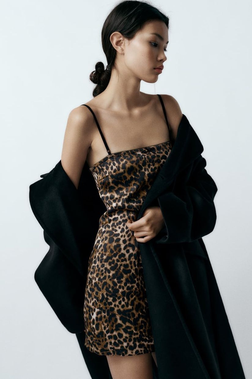 Zara's Spring/Summer 2021 Campaign is Out - thatgirlArlene  Animal print  dresses, Perfect little black dress, Wrap dress styles